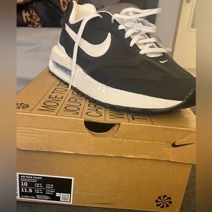 Nike Mens Air Max Dawn
